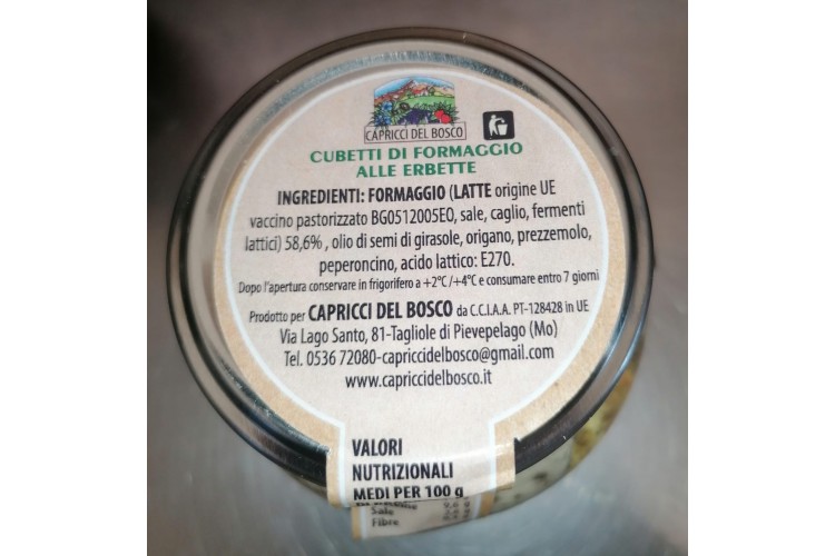 Cubetti di formaggio alle erbette